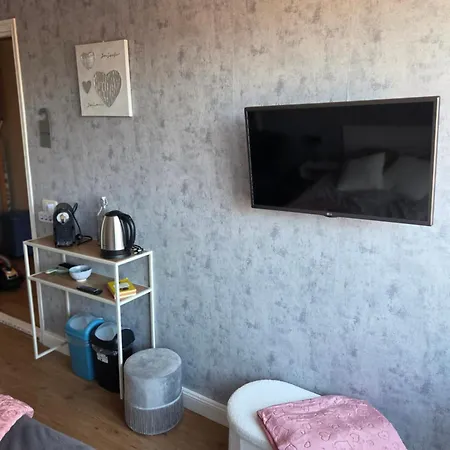 Heerlijk Dromen In T Maantje Валвейк