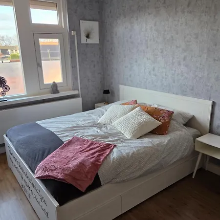 Heerlijk Dromen In T Maantje Bed & Breakfast Waalwijk